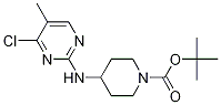 4-(4-Chloro-5-methyl-pyrimidin-2-ylamino)-piperidine-1-carboxylic acid tert-butyl ester 化学構造式