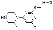 4-Chloro-6-(2-methyl-piperazin-1-yl)-2-methylsulfanyl-pyrimidine hydrochloride 化学構造式
