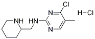 (4-Chloro-5-methyl-pyrimidin-2-yl)-piperidin-2-ylmethyl-amine hydrochloride 化学構造式