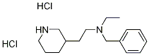 N-Benzyl-N-ethyl-2-(3-piperidinyl)-1-ethanaminedihydrochloride 化学構造式