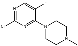 2-氯-5-氟-4-(4-甲基哌嗪-1-基)嘧啶 结构式