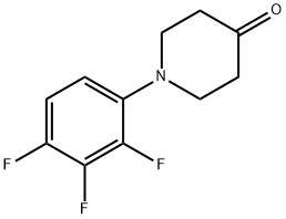 1-(2,3,4-trifluorophenyl)piperidin-4-one Struktur