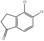 4,5-ジクロロ-2,3-ジヒドロ-1H-インデン-1-オン 化学構造式