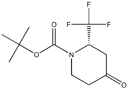 (S)-4-氧代-2-(三氟甲基)哌啶-1-羧酸叔丁酯 结构式