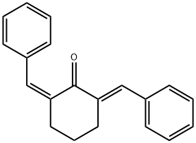 (2Z,6E)-2,6-dibenzylidenecyclohexanone Struktur