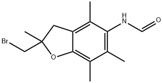 N-(2-(bromomethyl)-2,4,6,7-tetramethyl-2,3-dihydrobenzofuran-5-yl)formamide Struktur