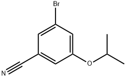 3-溴-5-(1-甲基乙氧基)-苯甲腈 结构式
