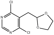 5-((1,3-Dioxolan-2-yl)methyl)-4,6-dichloropyrimidine 化学構造式