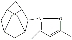 2-(2-adamantyl)-3,5-dimethylisoxazol-2-ium Struktur