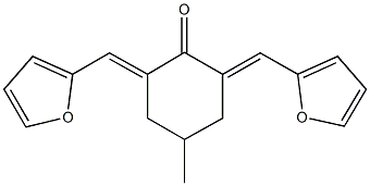 2,6-bis(2-furylmethylene)-4-methylcyclohexanone Struktur