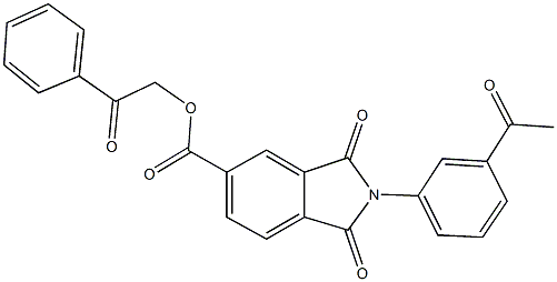 2-oxo-2-phenylethyl 2-(3-acetylphenyl)-1,3-dioxo-5-isoindolinecarboxylate Struktur
