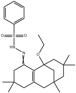 N'-[1-ethoxy-5,5,9,11,11-pentamethyltricyclo[7.3.1.0~2,7~]tridec-2(7)-en-3-ylidene]benzenesulfonohydrazide Struktur