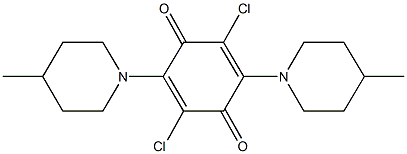 2,5-dichloro-3,6-bis(4-methyl-1-piperidinyl)benzo-1,4-quinone 化学構造式