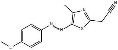 {5-[(4-methoxyphenyl)diazenyl]-4-methyl-1,3-thiazol-2-yl}acetonitrile 化学構造式