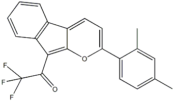 1-[2-(2,4-dimethylphenyl)indeno[2,1-b]pyran-9-yl]-2,2,2-trifluoroethanone Struktur