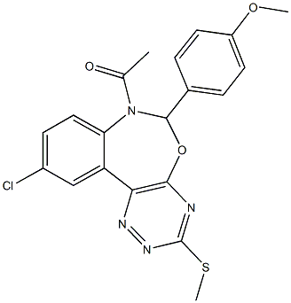 4-[7-acetyl-10-chloro-3-(methylsulfanyl)-6,7-dihydro[1,2,4]triazino[5,6-d][3,1]benzoxazepin-6-yl]phenyl methyl ether Struktur