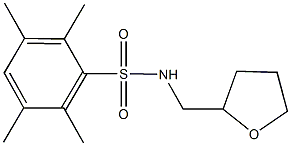 2,3,5,6-tetramethyl-N-(tetrahydro-2-furanylmethyl)benzenesulfonamide Struktur