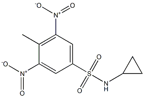 N-cyclopropyl-4-methyl-3,5-dinitrobenzenesulfonamide Struktur