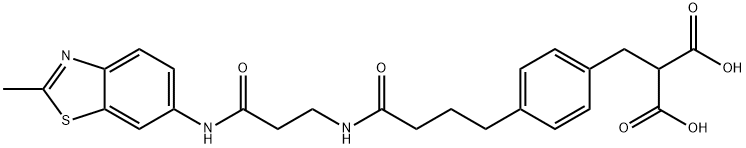 2-({4-[3-({2-[(2-メチル-1,3-ベンゾチアゾール-6-イル)カルバモイル]エチル}カルバモイル)プロピル]フェニル}メチル)プロパン二酸 化学構造式