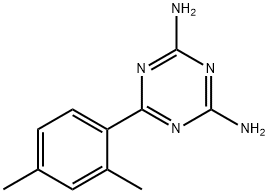 1,3,5-Triazine-2,4-diaMine, 6-(2,4-diMethylphenyl)- Struktur