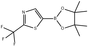 5-(tetramethyl-1,3,2-dioxaborolan-2-yl)-2-(trifluoromethyl)-1,3-thiazole 化学構造式