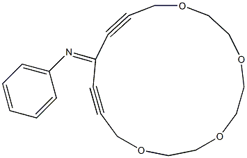 14-フェニルイミノ-1,4,7,10-テトラオキサシクロヘプタデカ-12,15-ジイン 化学構造式
