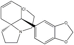 (5S,10S)-1-(2-クロロエチル)-10-(1,3-ベンゾジオキソール-5-イル)-1-アザスピロ[4.5]デカ-7-エン 化学構造式