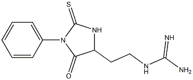 1-[2-(5-オキソ-1-フェニル-2-チオキソ-4-イミダゾリジニル)エチル]グアニジン 化学構造式