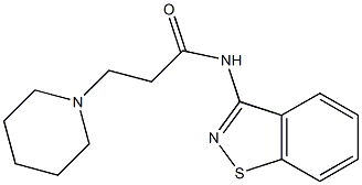 N-(1,2-ベンゾイソチアゾール-3-イル)-3-(1-ピペリジニル)プロパンアミド 化学構造式