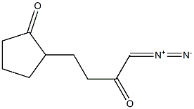 2-(3-Oxo-4-diazobutyl)cyclopentanone Struktur