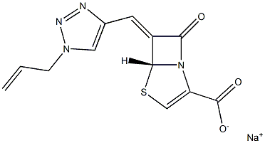 (5R,6Z)-6-[[1-アリル-1H-1,2,3-トリアゾール-4-イル]メチレン]-7-オキソ-4-チア-1-アザビシクロ[3.2.0]ヘプタ-2-エン-2-カルボン酸ナトリウム 化学構造式