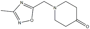 1-[(3-methyl-1,2,4-oxadiazol-5-yl)methyl]piperidin-4-one Struktur