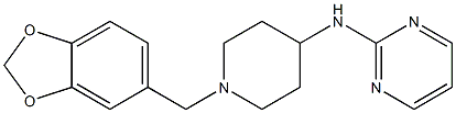 5-[4-[(2-Pyrimidinyl)amino]piperidinomethyl]-1,3-benzodioxole Struktur