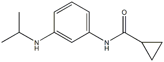 N-[3-(propan-2-ylamino)phenyl]cyclopropanecarboxamide Struktur