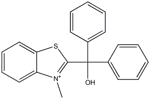 2-(ジフェニルヒドロキシメチル)-3-メチルベンゾチアゾール-3-イウム 化学構造式