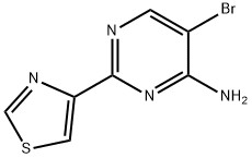 4-Amino-5-bromo-2-(thiazol-4-yl)pyrimidine 化学構造式