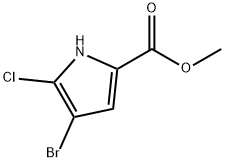 Methyl 4-Bromo-5-chloro-1H-pyrrole-2-carboxylate 化学構造式