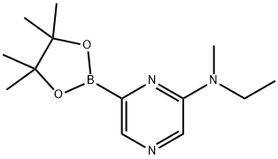 N-ethyl-N-methyl-6-(4,4,5,5-tetramethyl-1,3,2-dioxaborolan-2-yl)pyrazin-2-amine 化学構造式
