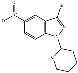 3-bromo-5-nitro-1-(oxan-2-yl)-1H-indazole 化学構造式