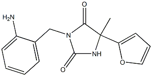 3-[(2-aminophenyl)methyl]-5-(furan-2-yl)-5-methylimidazolidine-2,4-dione 结构式