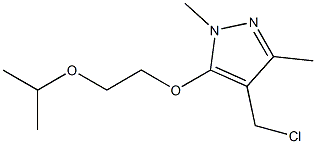 4-(chloromethyl)-1,3-dimethyl-5-[2-(propan-2-yloxy)ethoxy]-1H-pyrazole|