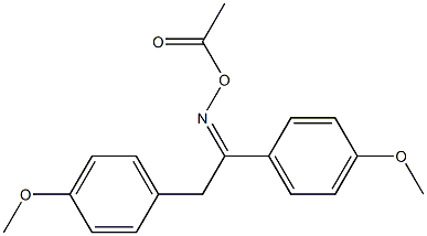 1,2-bis(4-methoxyphenyl)ethanone O-acetyloxime 化学構造式