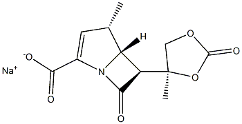 (4S,5R,6S)-4-メチル-6-[(4S)-4-メチル-2-オキソ-1,3-ジオキソラン-4-イル]-7-オキソ-1-アザビシクロ[3.2.0]ヘプタ-2-エン-2-カルボン酸ナトリウム 化学構造式