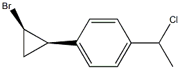 (1R,2R)-1-ブロモ-2-[4-(1-クロロエチル)フェニル]シクロプロパン 化学構造式