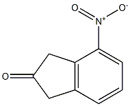 4-nitro-2-indanone 化学構造式