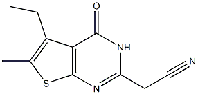 (5-ethyl-6-methyl-4-oxo-3,4-dihydrothieno[2,3-d]pyrimidin-2-yl)acetonitrile Struktur