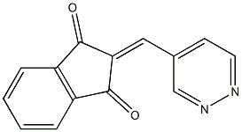 2-(4-ピリダジニルメチレン)インダン-1,3-ジオン 化学構造式