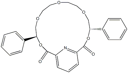 (4S,14S)-4,14-ジフェニル-3,6,9,12,15-ペンタオキサ-21-アザビシクロ[15.3.1]ヘニコサ-1(21),17,19-トリエン-2,16-ジオン 化学構造式