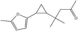 4-Methyl-4-[2-(5-methyl-furan-2-yl)-cyclopropyl]-pentan-2-one Struktur