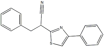 3-phenyl-2-(4-phenylthiazol-2-yl)propanenitrile 化学構造式